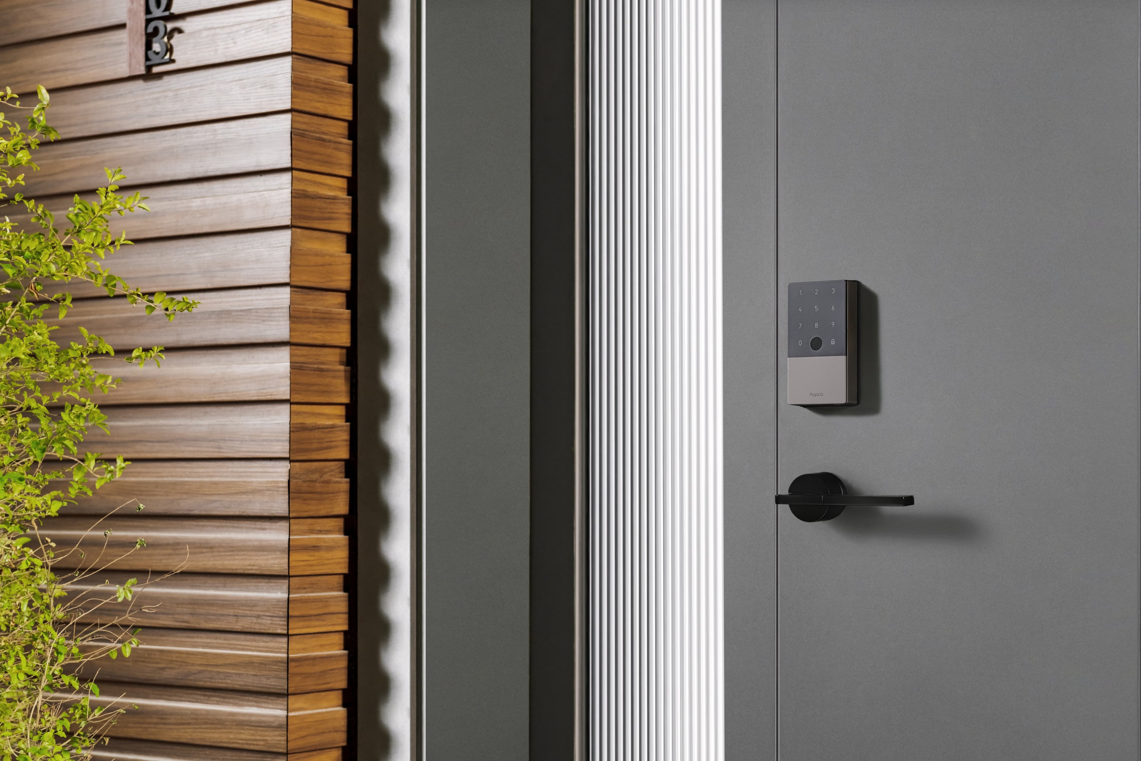 Aqara Smart Lock U100 Kit with E1 Hub — detail 2